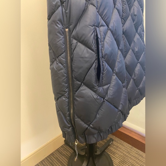 Max Mara Goose down navy blue vest size 12 - Picture 6 of 14